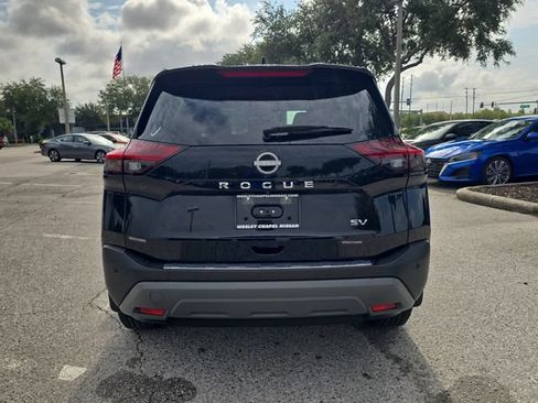 Certified 2023 Nissan Rogue SV FWD image 7