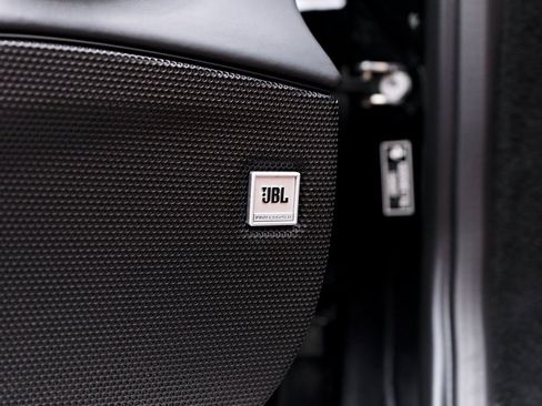 Used 2022 Ferrari F8 Tributo image 53