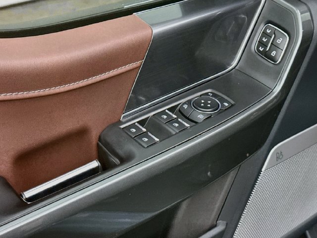 Used 2023 Ford F150 Lariat AWD/4WD image 18