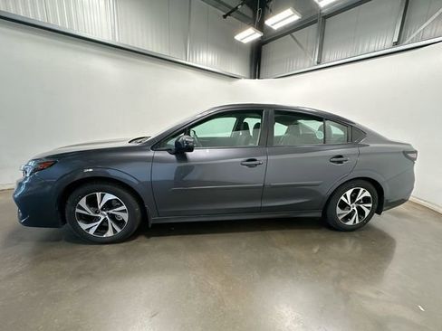 Used 2025 Subaru Legacy Premium AWD/4WD image 2