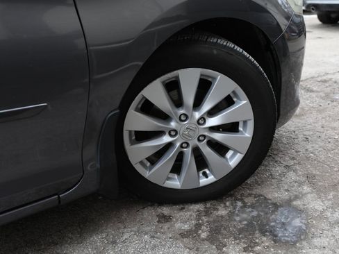 Used 2014 Honda Accord EX image 9