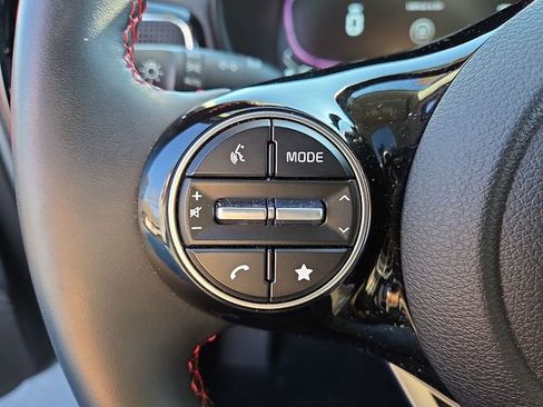 Used 2023 Kia Soul GT-Line image 22