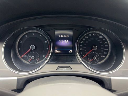 Used 2021 Volkswagen Atlas Cross Sport SE image 60