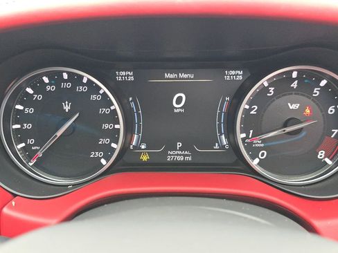 Used 2021 Maserati Ghibli Trofeo image 29