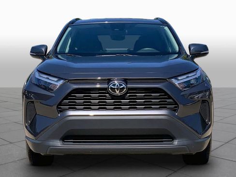 Used 2024 Toyota RAV4 XLE FWD image 4