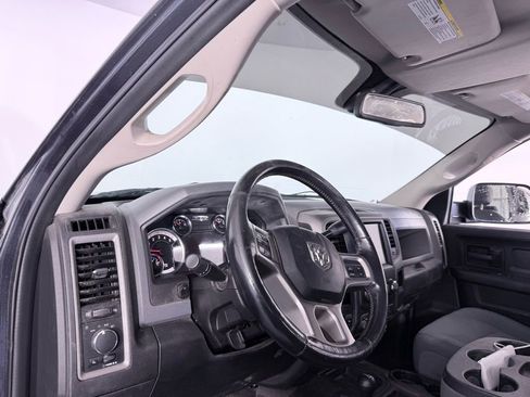 Used 2017 RAM 2500 Tradesman w/ Chrome Appearance Group image 27