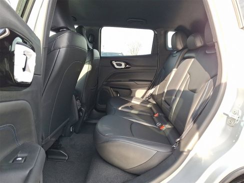 New 2026 Jeep Compass Limited image 5