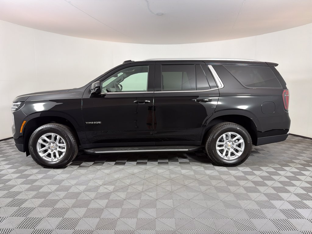 Used 2026 Chevrolet Tahoe LS AWD/4WD image 6