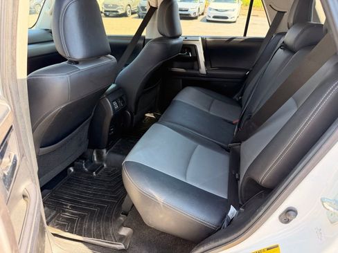 Used 2019 Toyota 4Runner SR5 Premium RWD image 6