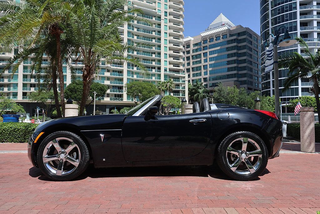Used 2007 Pontiac Solstice GXP w/ Premium Package RWD image 14