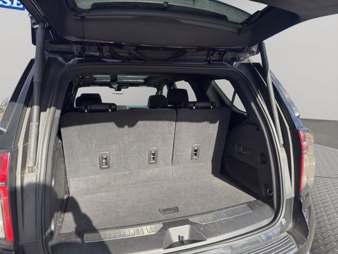 Used 2021 Chevrolet Tahoe High Country w/ Premium Package image 21