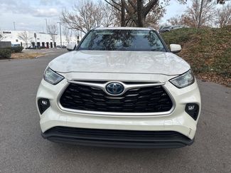 Used 2021 Toyota Highlander XLE video 2