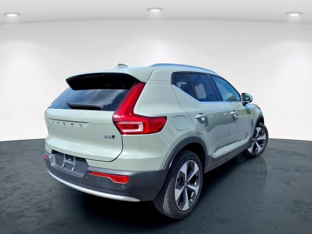 Used 2025 Volvo XC40 B5 Plus w/ Protection Package Premier AWD/4WD image 8