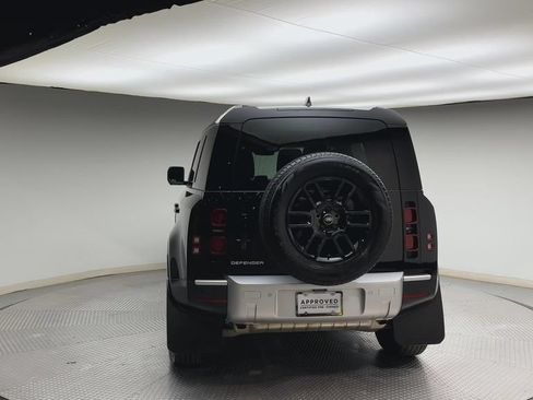 Certified 2025 Land Rover Defender 110 S AWD/4WD image 3