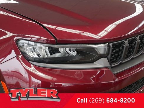 New 2026 Jeep Grand Cherokee Limited image 8