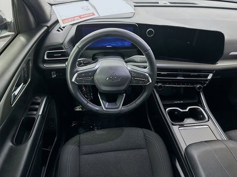 Used 2024 Chevrolet Traverse LT w/ Midnight/Sport Edition image 29