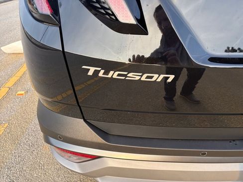 New 2026 Hyundai Tucson Limited image 10
