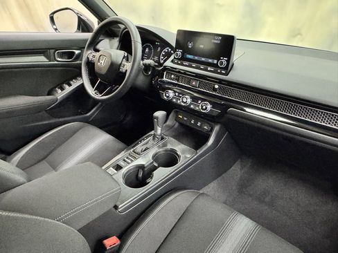 Used 2025 Honda Civic Sport image 24