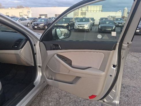 Used 2012 Kia Optima LX image 18