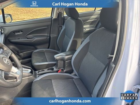 Used 2024 Nissan Versa SV image 16
