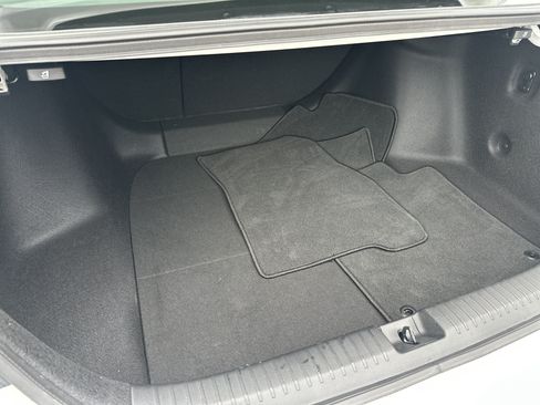 Certified 2025 Honda Accord SE image 30