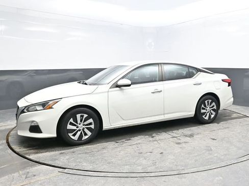 Used 2021 Nissan Altima 2.5 S image 3