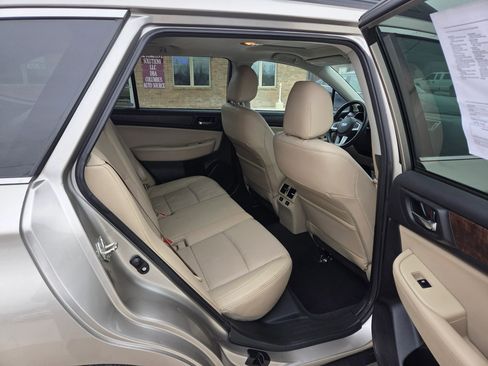 Used 2016 Subaru Outback 2.5i Limited image 19