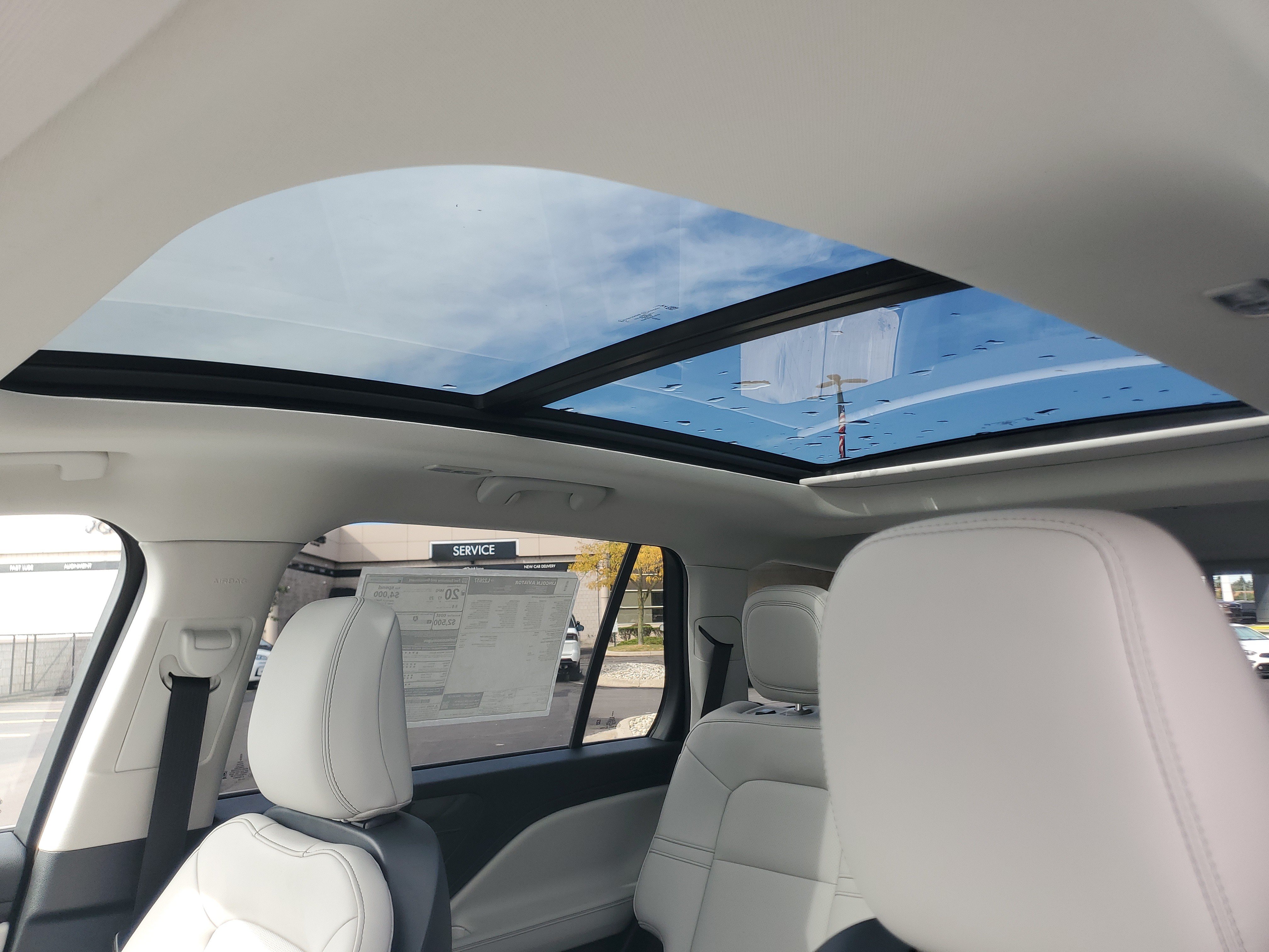 New 2026 Lincoln Aviator AWD image 10