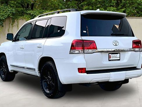 Used 2017 Toyota Land Cruiser AWD/4WD image 4