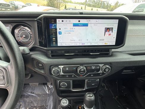 Used 2024 Jeep Wrangler Sport image 30