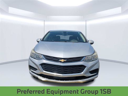 Used 2018 Chevrolet Cruze LS FWD image 2