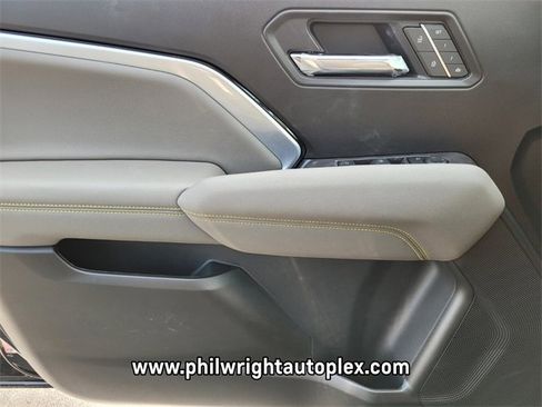 New 2025 Chevrolet Colorado ZR2 w/ Off-Road Front Bumper Package image 27