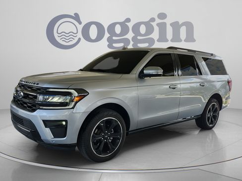Used 2024 Ford Expedition Max Limited RWD image 1