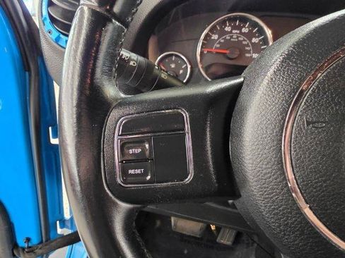 Used 2017 Jeep Wrangler Sport w/ Quick Order Package 24S AWD/4WD image 12