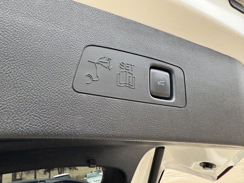 Used 2022 Lincoln Corsair Reserve w/ Equipment Group 201A image 22