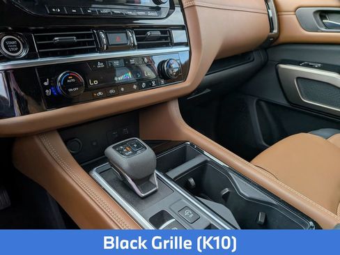 Certified 2024 Nissan Pathfinder Platinum w/ Black Appearance Package FWD image 25