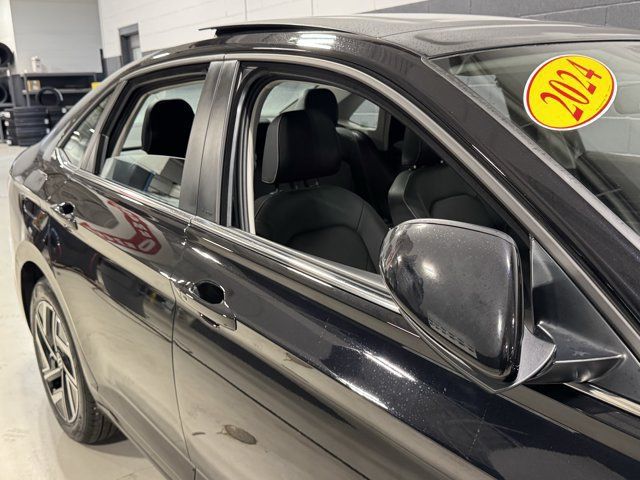 Used 2024 Volkswagen Jetta SEL FWD image 19