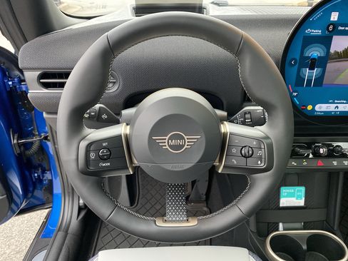 New 2026 MINI Cooper 2-Door Hardtop FWD image 10