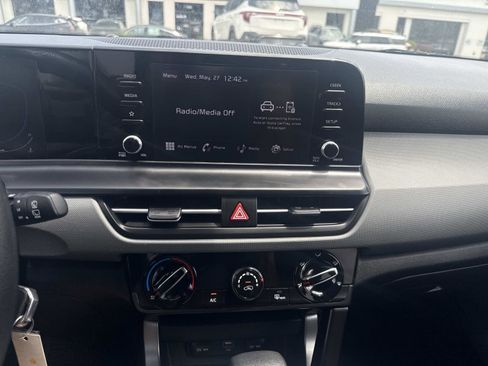 Used 2024 Kia Seltos LX AWD/4WD image 21