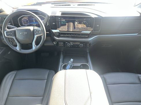 Used 2024 Chevrolet Silverado 2500 LTZ w/ LTZ Plus Package image 18