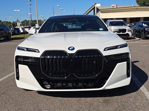 New 2026 BMW i7 eDrive50 w/ M Sport Package image 3