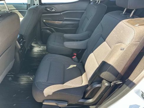 Used 2021 GMC Acadia SLE w/ Driver Convenience Package FWD image 11