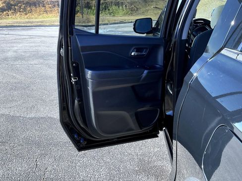 Used 2019 Honda Ridgeline Sport image 20