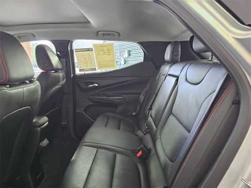 Used 2023 Chevrolet Bolt EUV Premier w/ Sun & Sound Package image 18