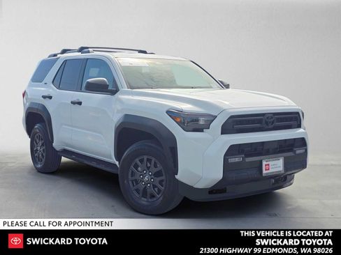 Certified 2025 Toyota 4Runner SR5 AWD/4WD image 1