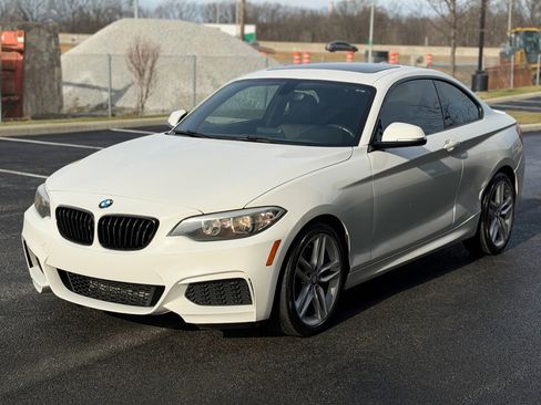 Used 2015 BMW 228i xDrive Coupe image 4