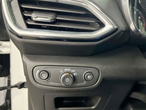 Used 2023 Chevrolet TrailBlazer LT w/ Convenience Package image 17