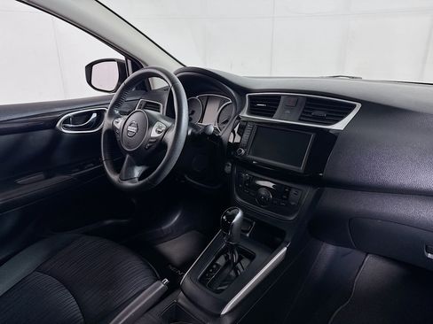 Used 2019 Nissan Sentra SV FWD image 24