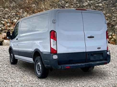 Used 2018 Ford Transit 250 130 Low Roof image 10