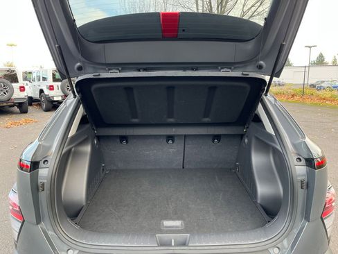 Used 2025 Hyundai Kona SEL image 31